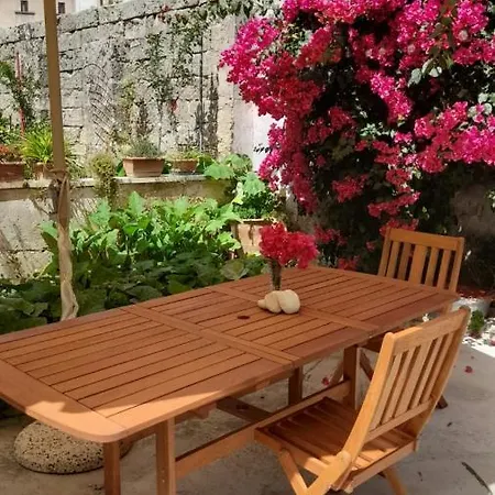 A Casa Di Paolo Oda ve Kahvaltı *