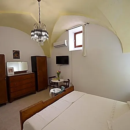 A Casa Di Paolo Panzió Alessano